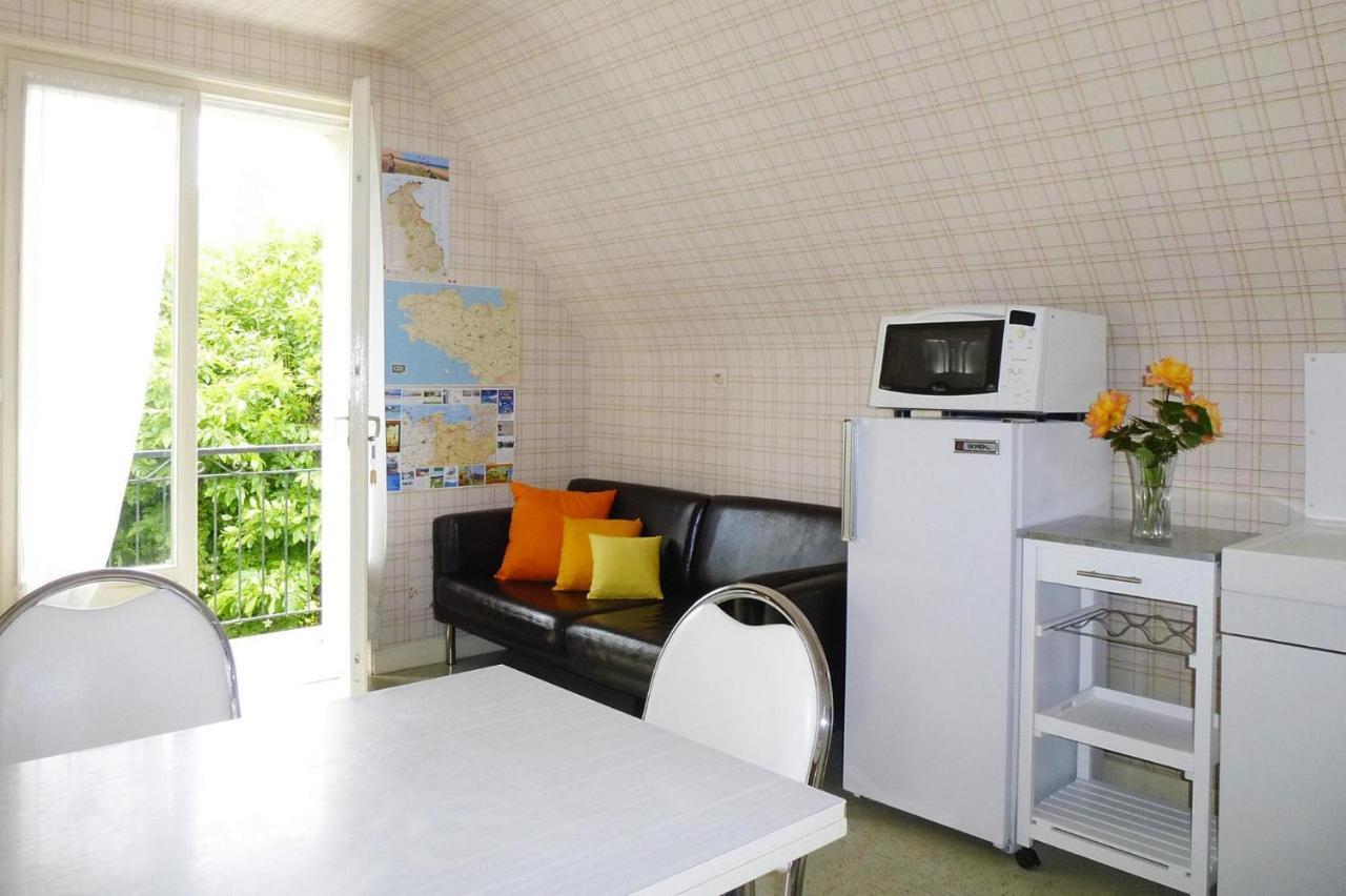 Apartment, Matignon Esterno foto