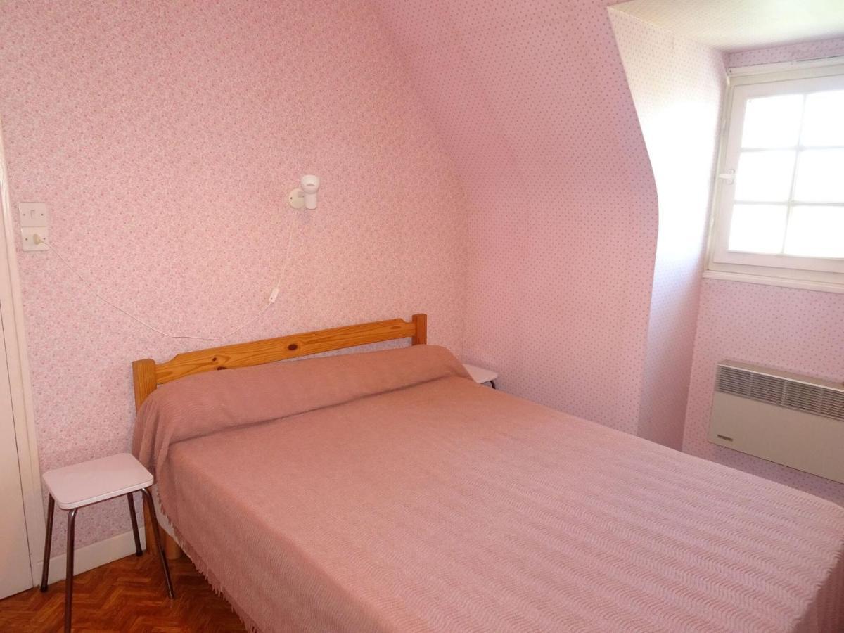 Apartment, Matignon Esterno foto